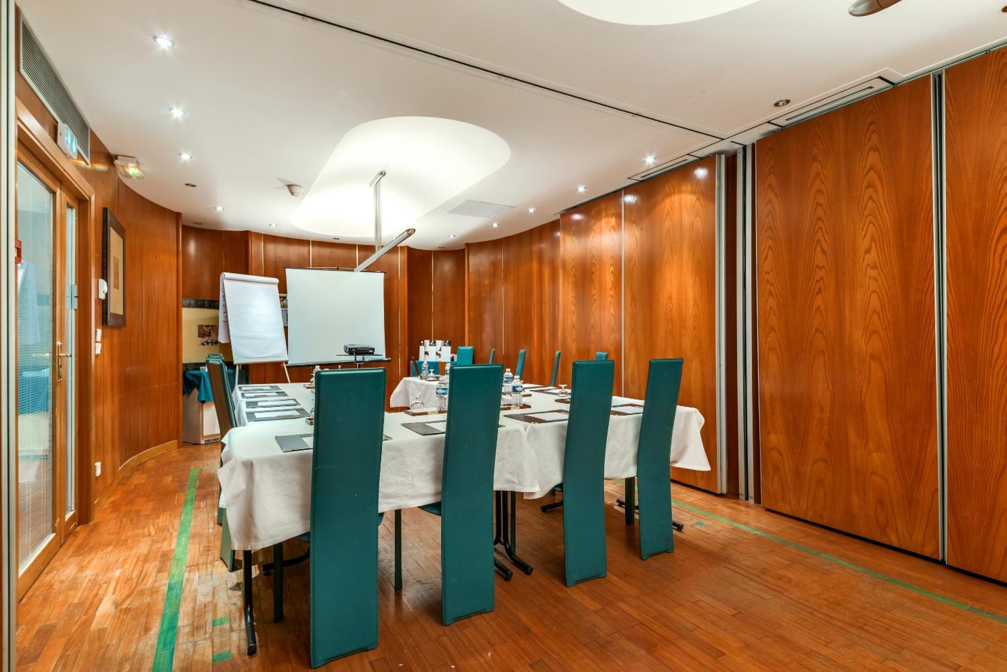 Luxembourg Hotel