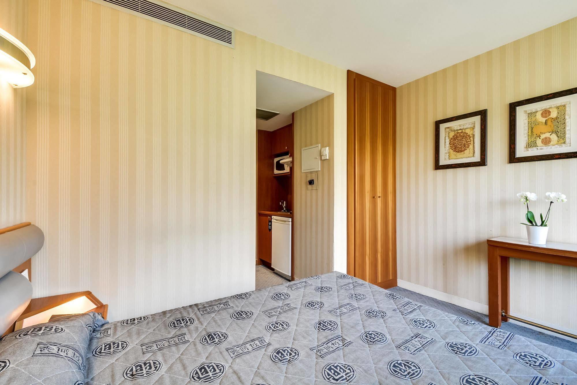 Hotel Luxembourg Parigi